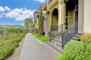 Photo #2: 2453967 Listing 