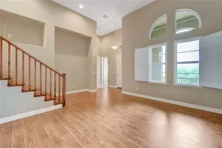 Photo #6: 2453967 Listing 