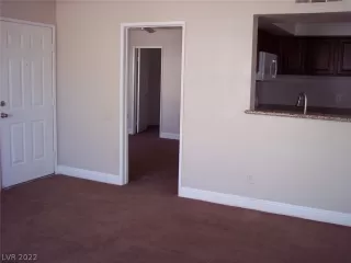 Photo #5: 2453991 Listing 