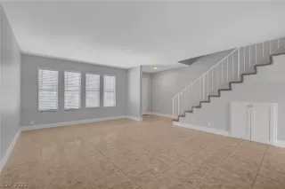 Photo #1: 2454040 Listing 