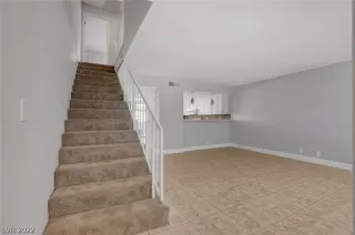 Photo #3: 2454040 Listing 