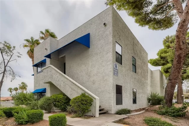 MLS: 2454069 Condo For Sale