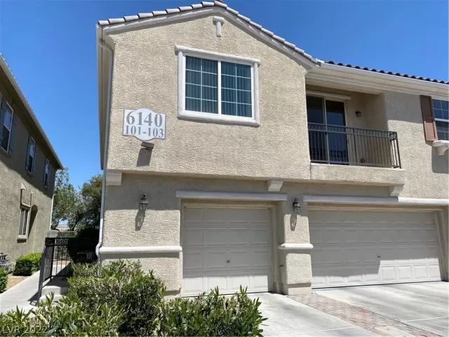 MLS: 2454071 Condo For Sale