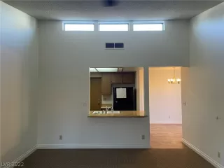 Photo #3: 2454098 Listing 