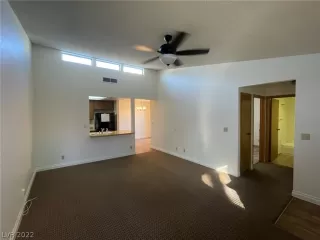 Photo #4: 2454098 Listing 