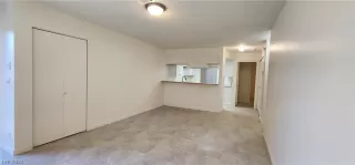 Photo #5: 2454099 Listing 