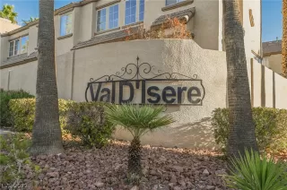 Photo #1: 2454131 Listing 