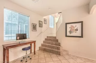 Photo #4: 2454136 Listing