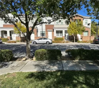 Photo #2: 2454157 Listing 