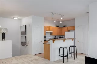 Photo #4: 2454193 Listing 