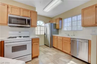 Photo #1: 2454201 Listing