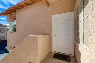 Photo #3: 2454201 Listing