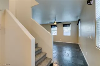 Photo #5: 2454205 Listing 