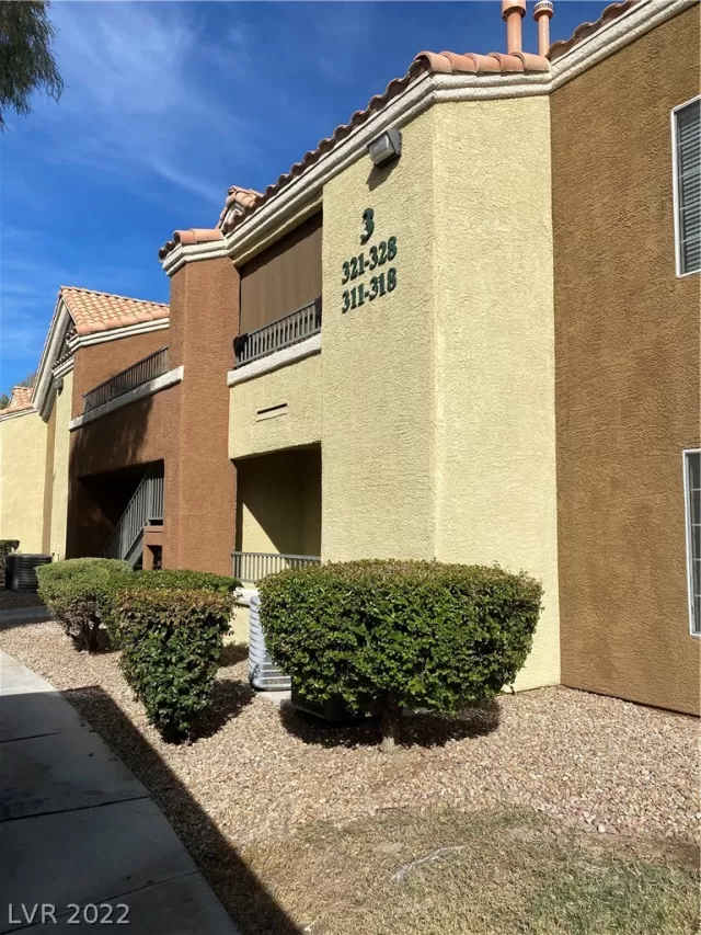 MLS: 2454206 Condo For Sale