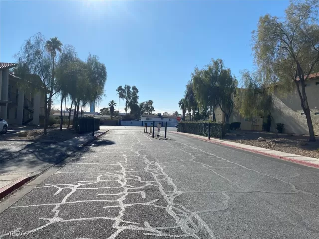 MLS: 2454249 Condo For Sale