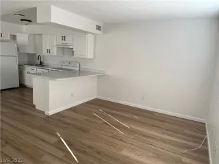 Photo #4: 2454265 Listing 