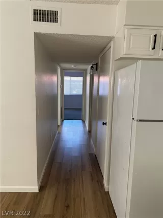 Photo #6: 2454265 Listing 