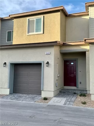 Photo #1: 2454269 Listing 