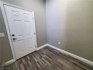 Photo #5: 2454272 Listing 