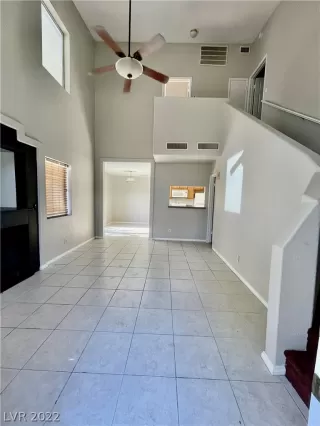 Photo #2: 2454278 Listing 