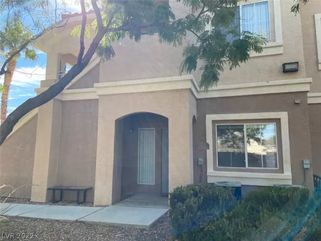 MLS: 2454281 Condo For Sale