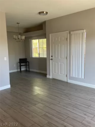 Photo #4: 2454281 Listing