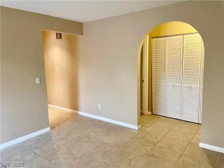 Photo #2: 2454310 Listing 