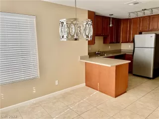 Photo #6: 2454310 Listing 