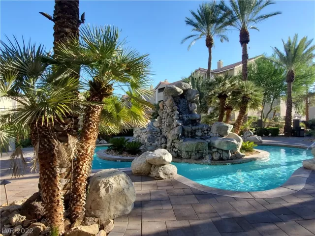 MLS: 2454324 Condo For Sale