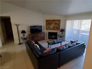 Photo #2: 2454324 Listing 