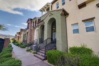 Photo #4: 2454329 Listing 