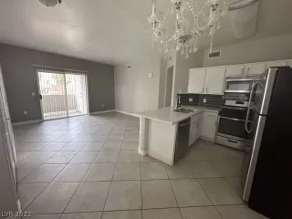 Photo #6: 2454359 Listing 