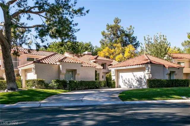 MLS: 2454397 Condo For Sale