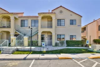 Photo #4: 2454404 Listing