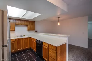 Photo #4: 2454408 Listing 