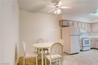 Photo #6: 2454423 Listing