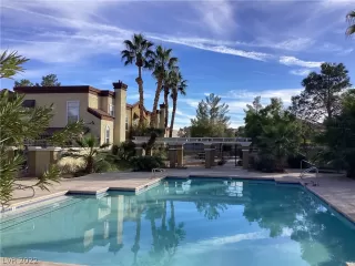 Photo #1: 2454470 Listing 