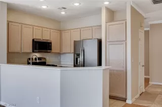 Photo #6: 2454488 Listing 