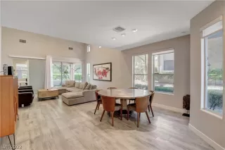 Photo #6: 2454492 Listing 