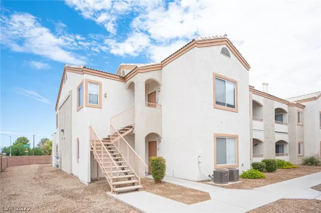 MLS: 2454501 Condo For Sale