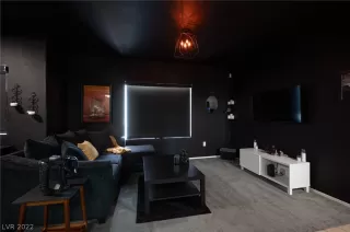 Photo #5: 2454501 Listing 