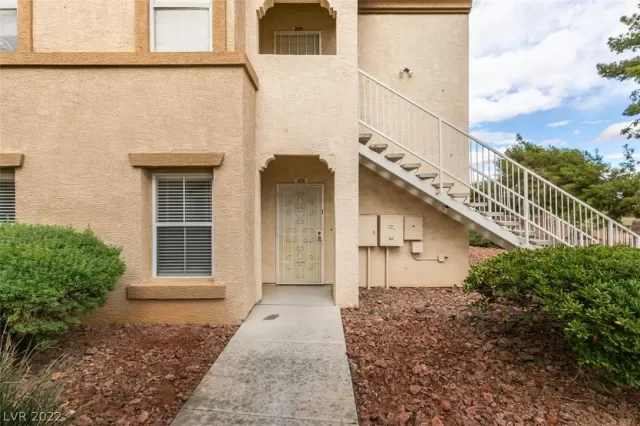 MLS: 2454507 Condo For Sale