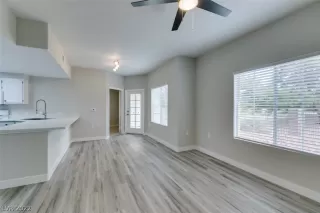 Photo #3: 2454507 Listing