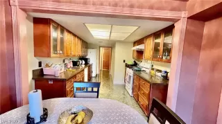 Photo #4: 2454513 Listing 