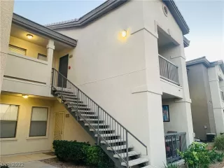 Photo #2: 2454521 Listing