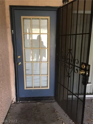 Photo #4: 2454551 Listing 