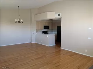 Photo #6: 2454553 Listing 