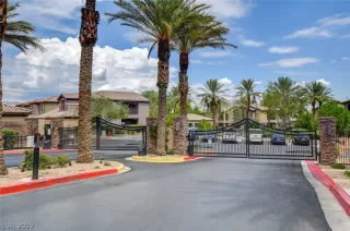 Photo #5: 2454556 Listing 