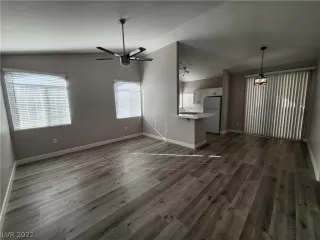 Photo #1: 2454565 Listing 