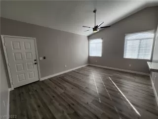 Photo #2: 2454565 Listing 